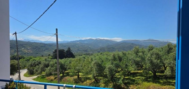 Gavalomouri Kreta, Gavalomouri: Maisonette-Wohnung in einem malerischen Dorf mit Bergblick zu verkaufen Wohnung kaufen